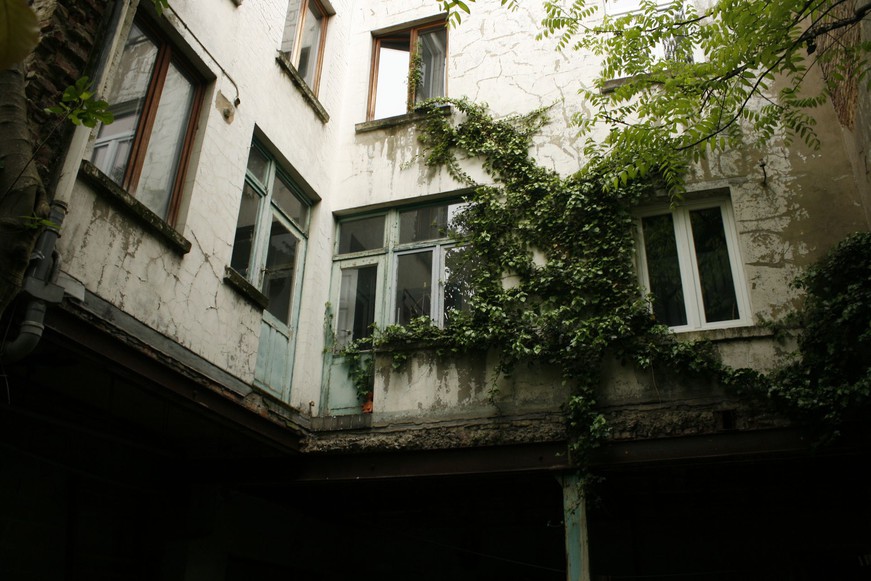 Job House